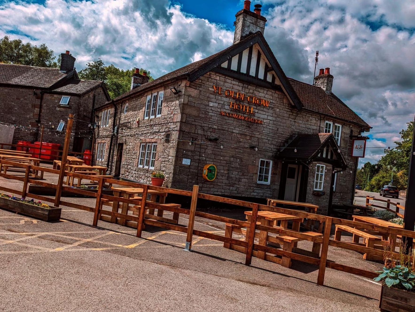 Waterfall Ye Olde Crown Inn מראה חיצוני תמונה